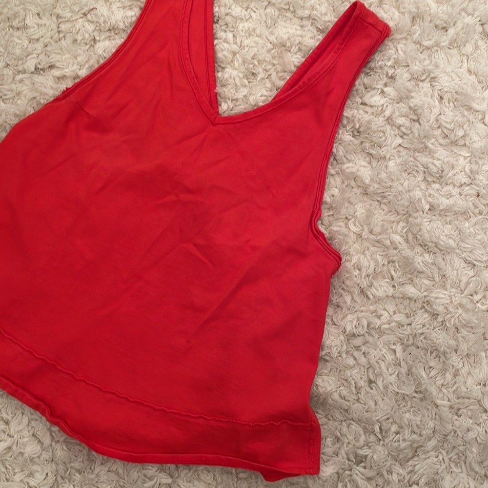 Flowy red tank - Picture 2 of 5